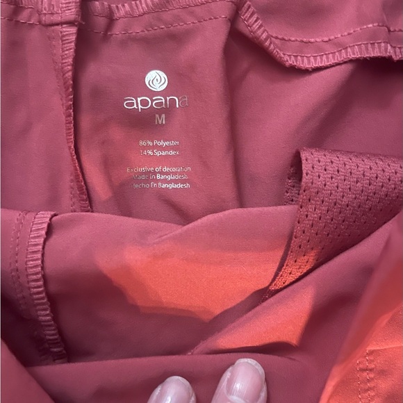 Apana women’s shorts - Picture 3 of 3